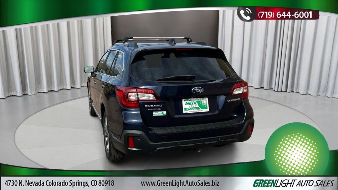 Used 2018 Subaru Outback 2.5i Touring image 3