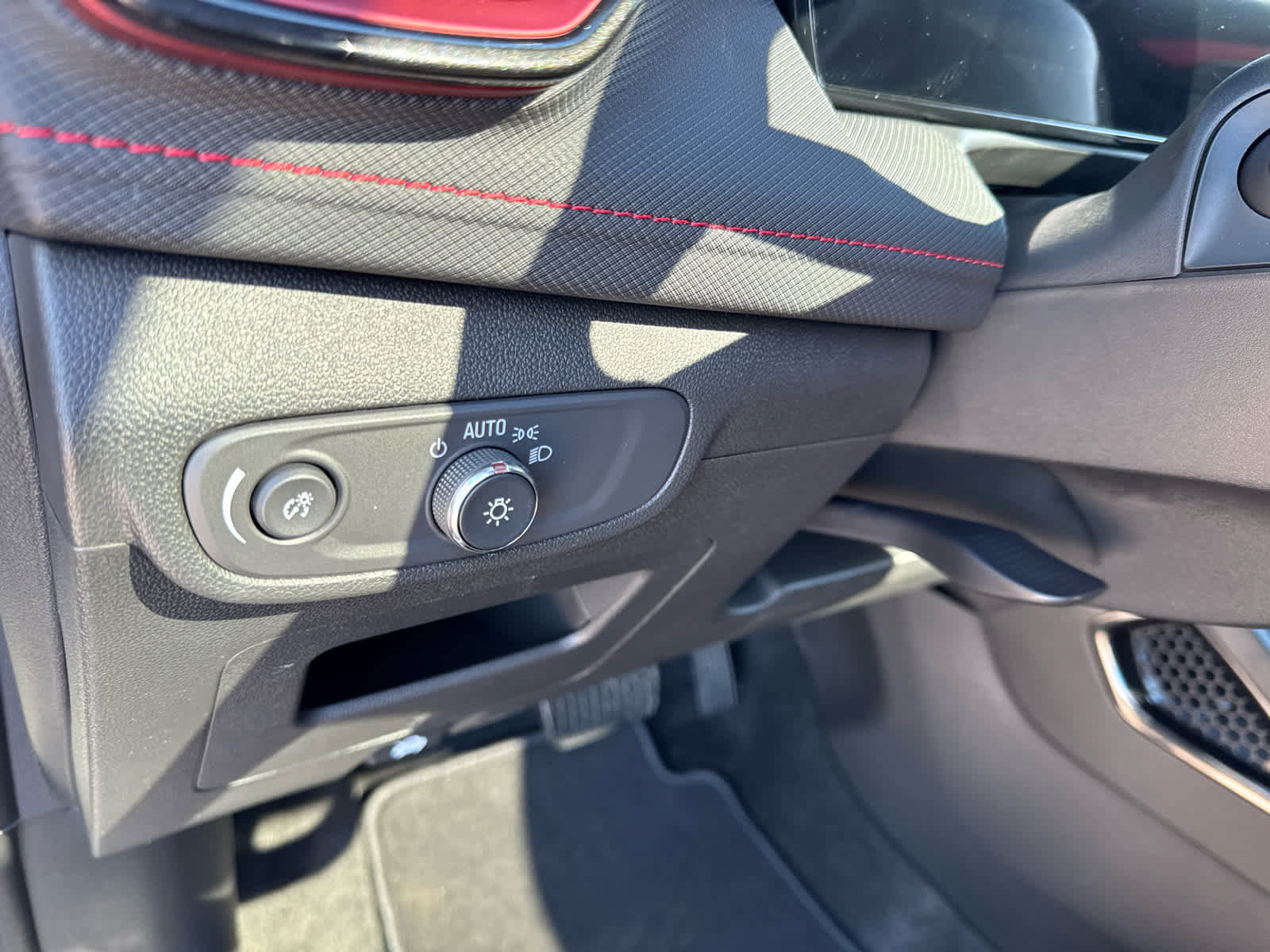 New 2026 Chevrolet TrailBlazer RS w/ Convenience Package image 19