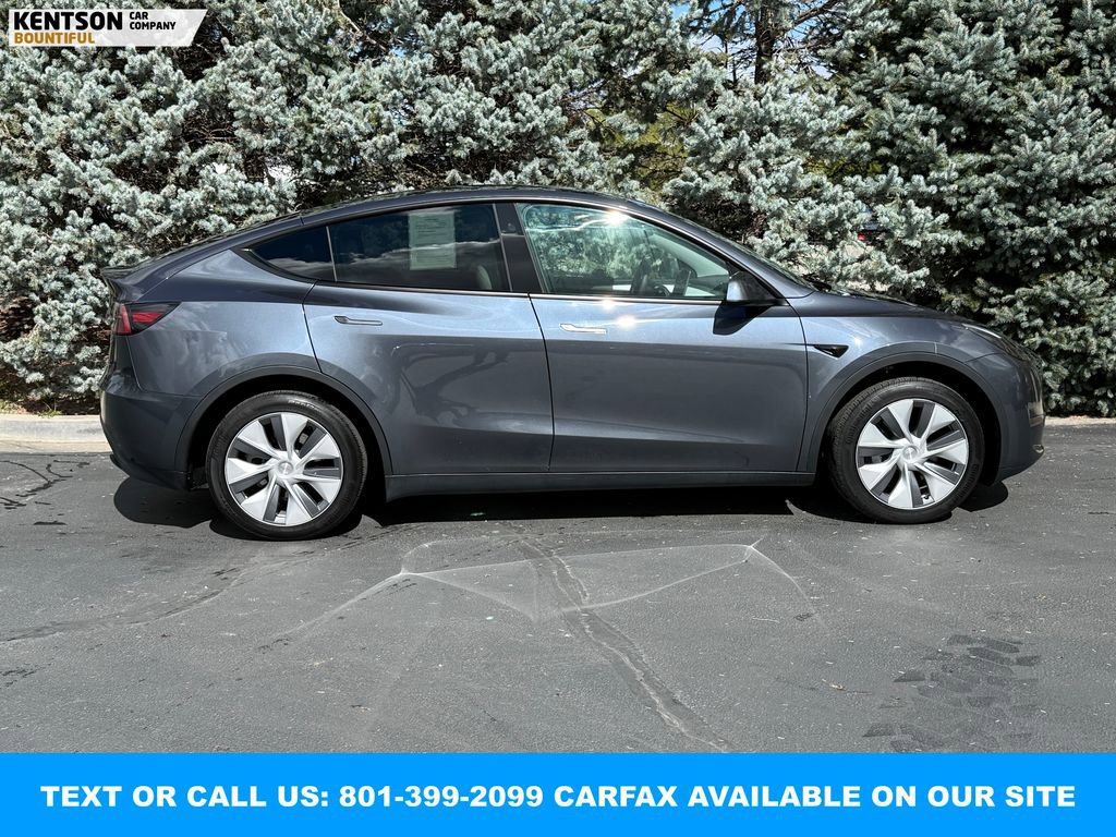 Used 2023 Tesla Model Y Long Range image 11