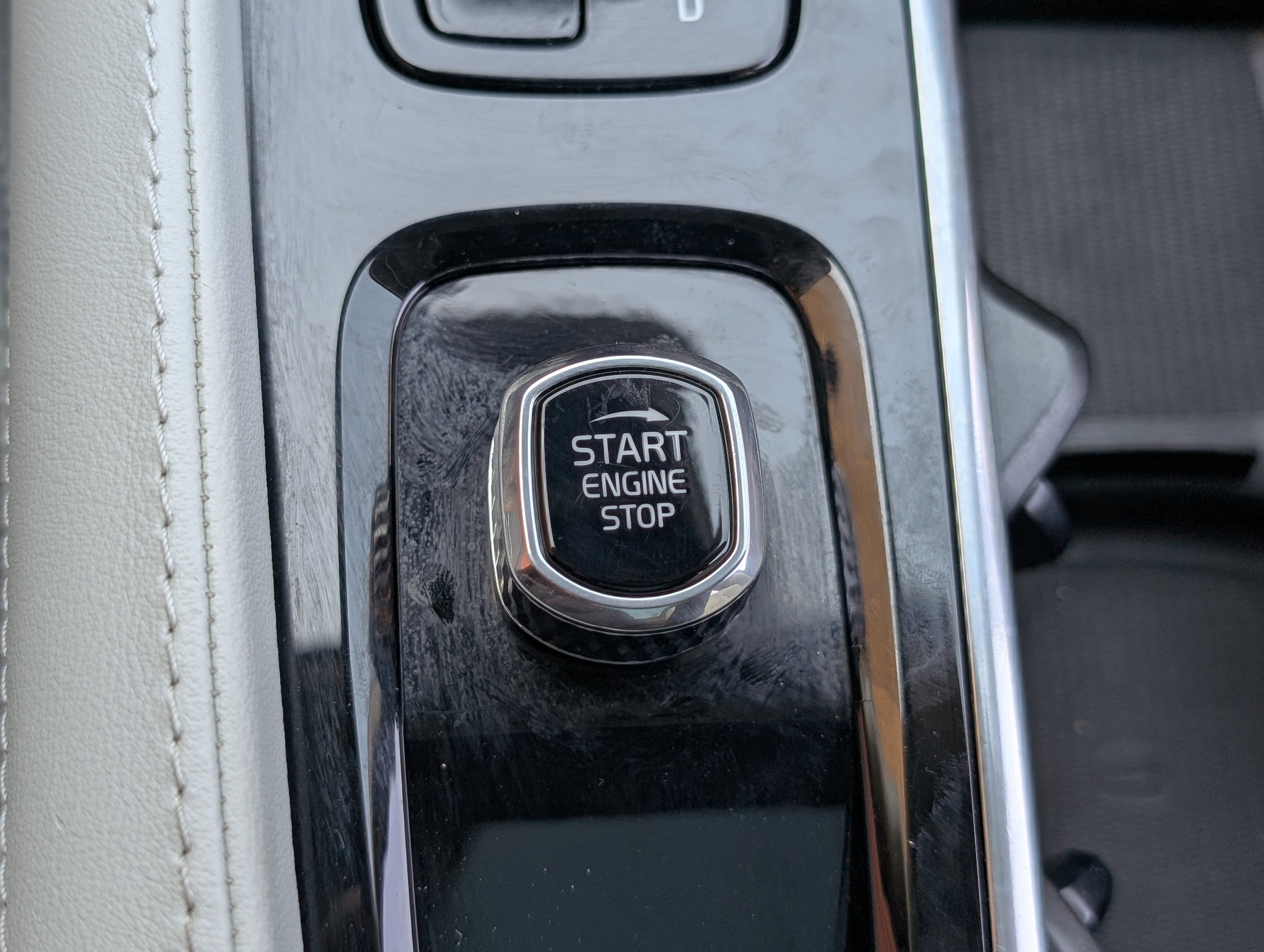 Used 2023 Volvo XC90 B5 Core image 33