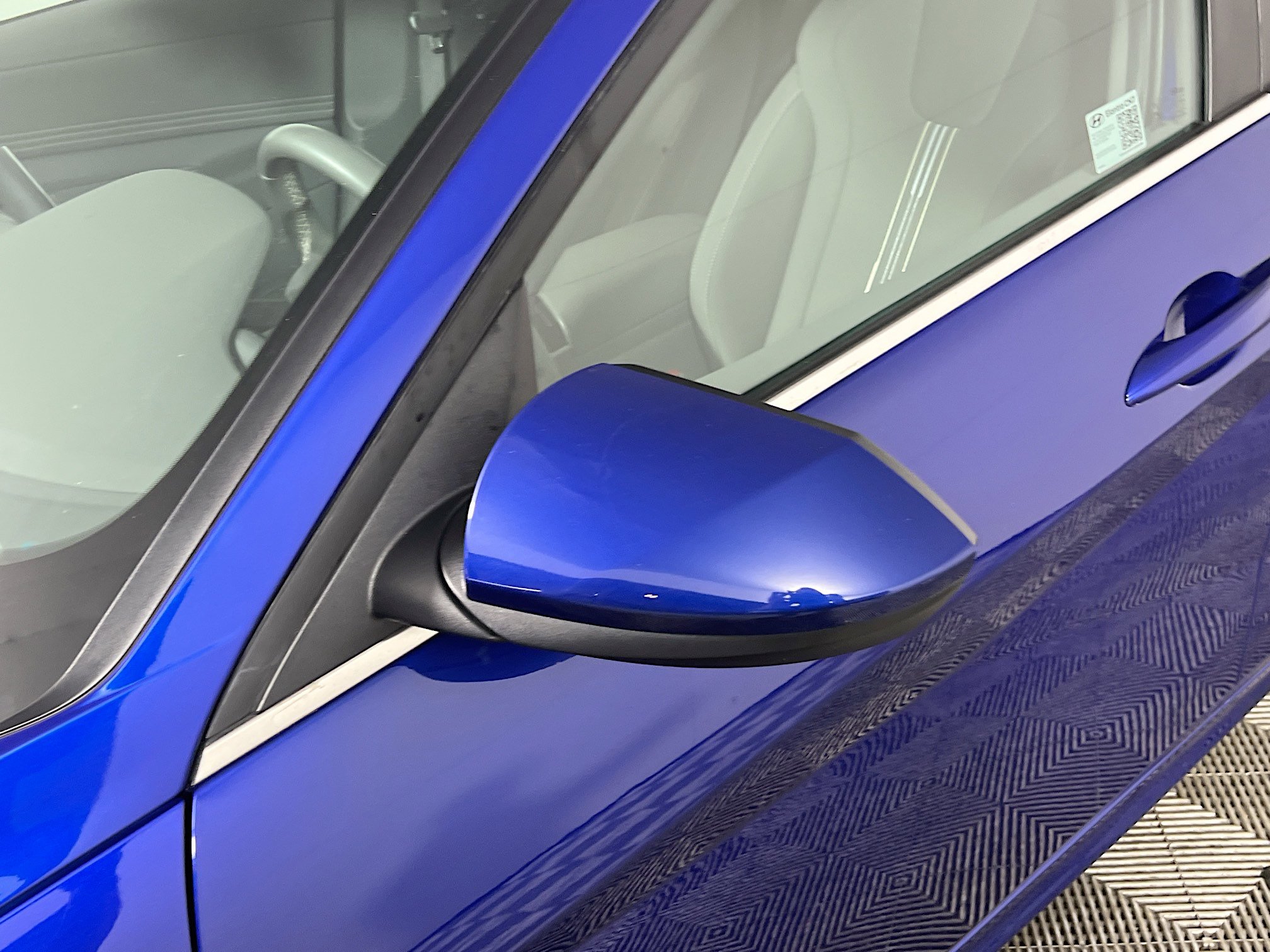 Used 2025 Hyundai Elantra SEL image 13