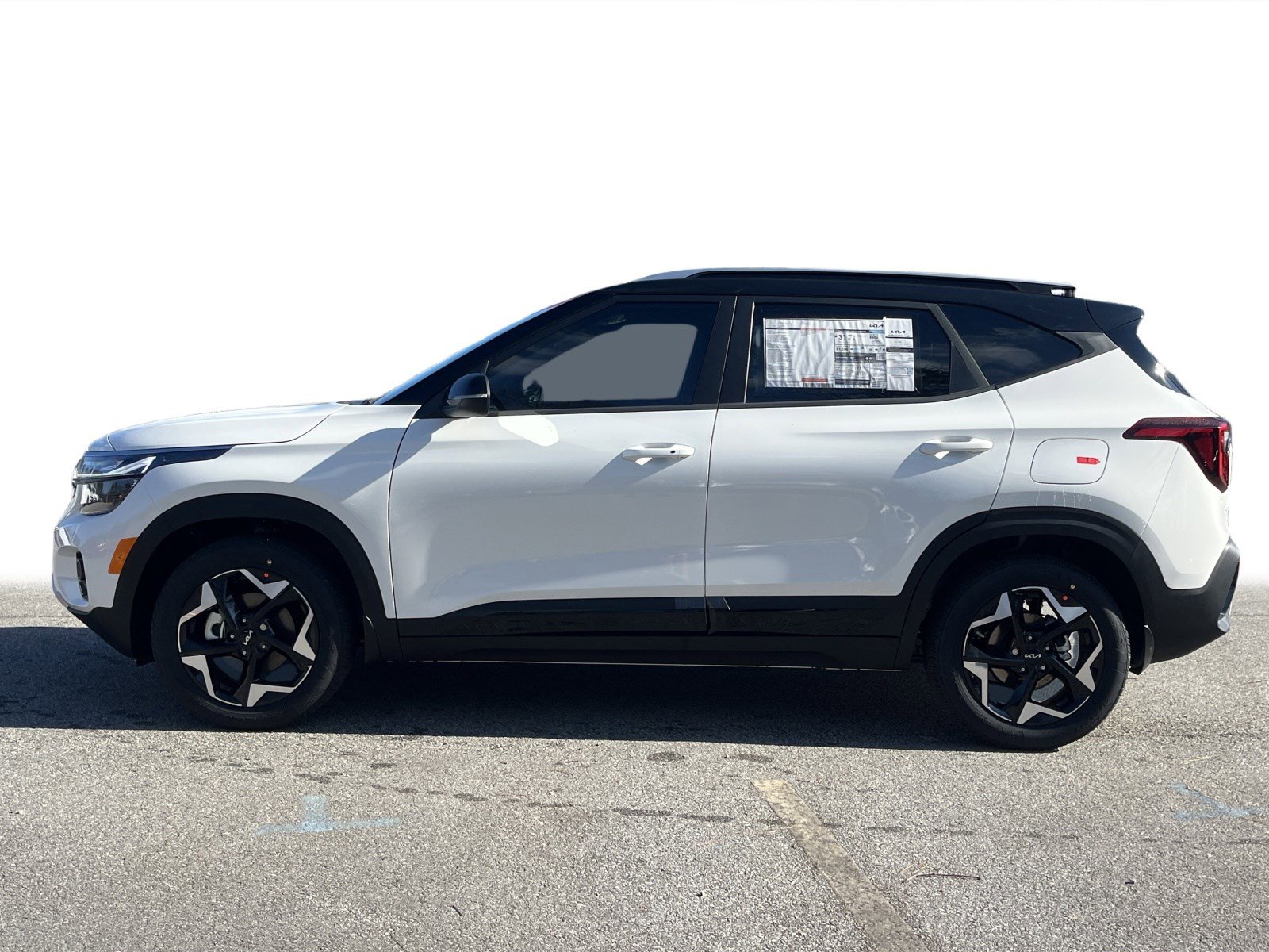 New 2026 Kia Seltos S FWD image 23