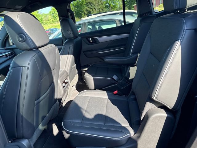 Used 2025 Buick Enclave Sport Touring AWD/4WD image 9