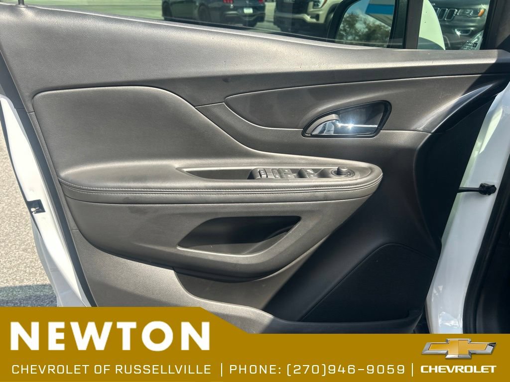 Used 2017 Buick Encore Essence FWD image 8