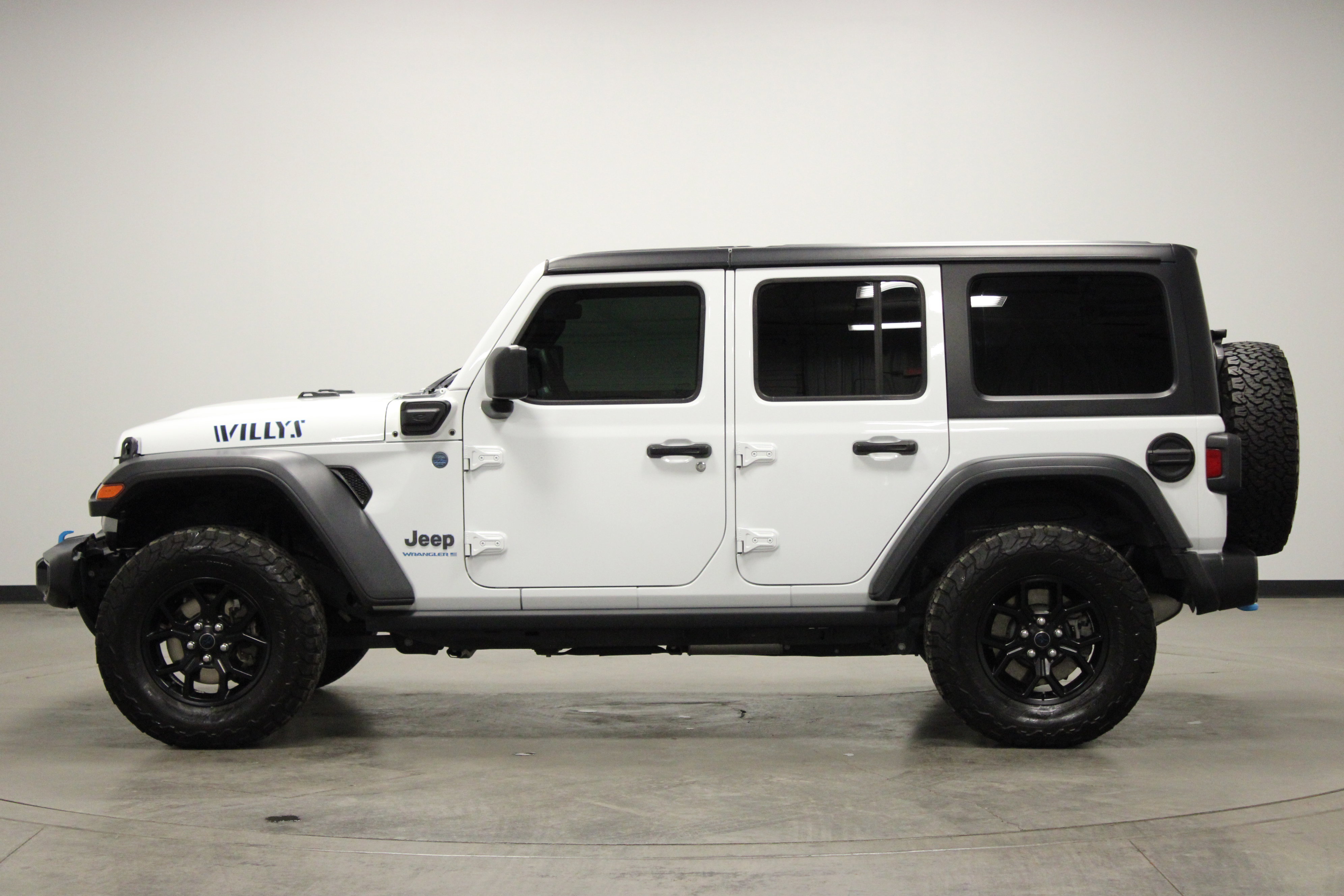 Used 2024 Jeep Wrangler Willys image 5