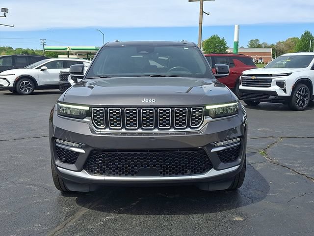 Used 2022 Jeep Grand Cherokee Summit AWD/4WD image 2