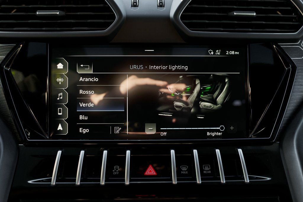 Used 2021 Lamborghini Urus image 74