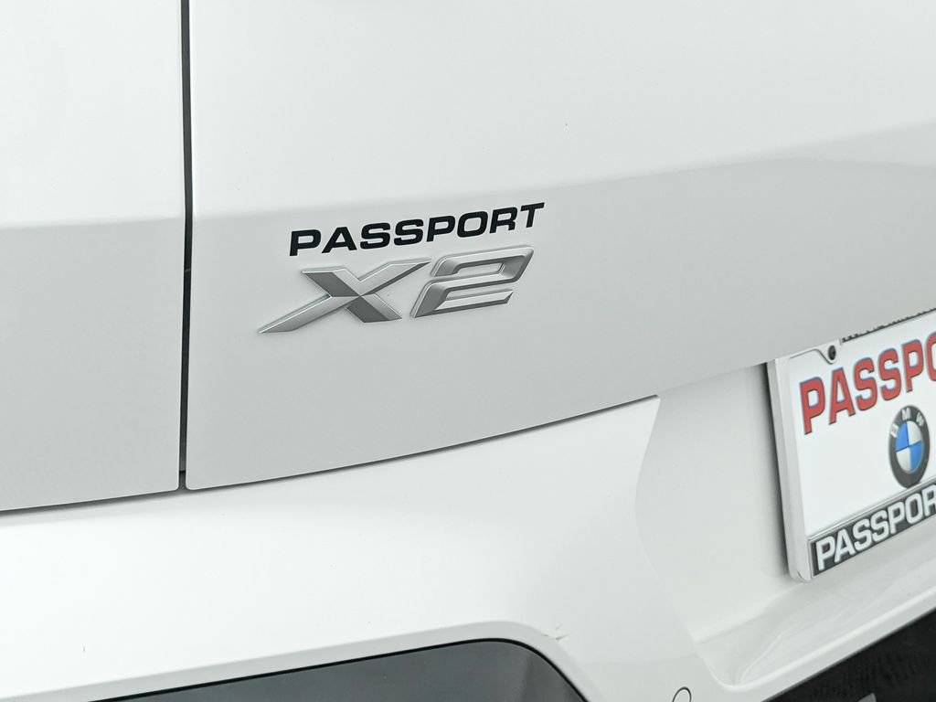 Used 2025 BMW X2 xDrive28i w/ M Sport Package image 11