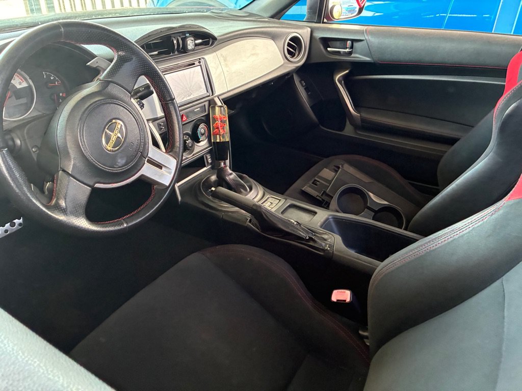 Used 2013 Scion FR-S RWD image 32