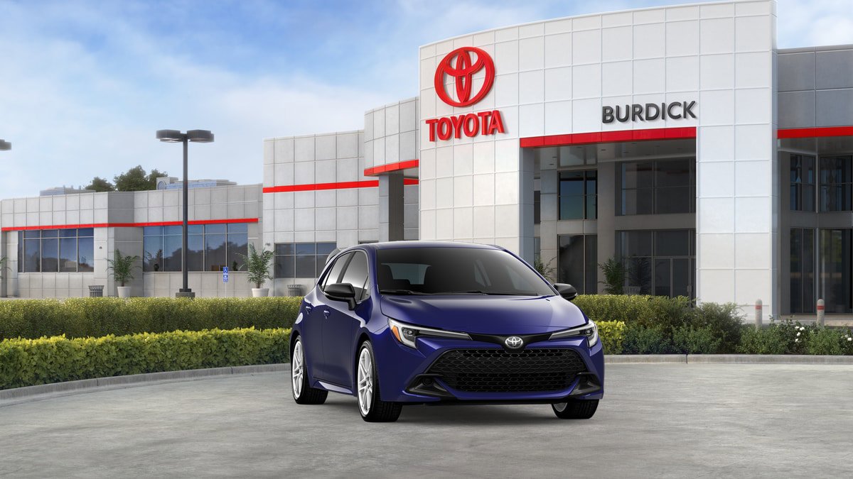 New 2026 Toyota Corolla SE FWD image 18