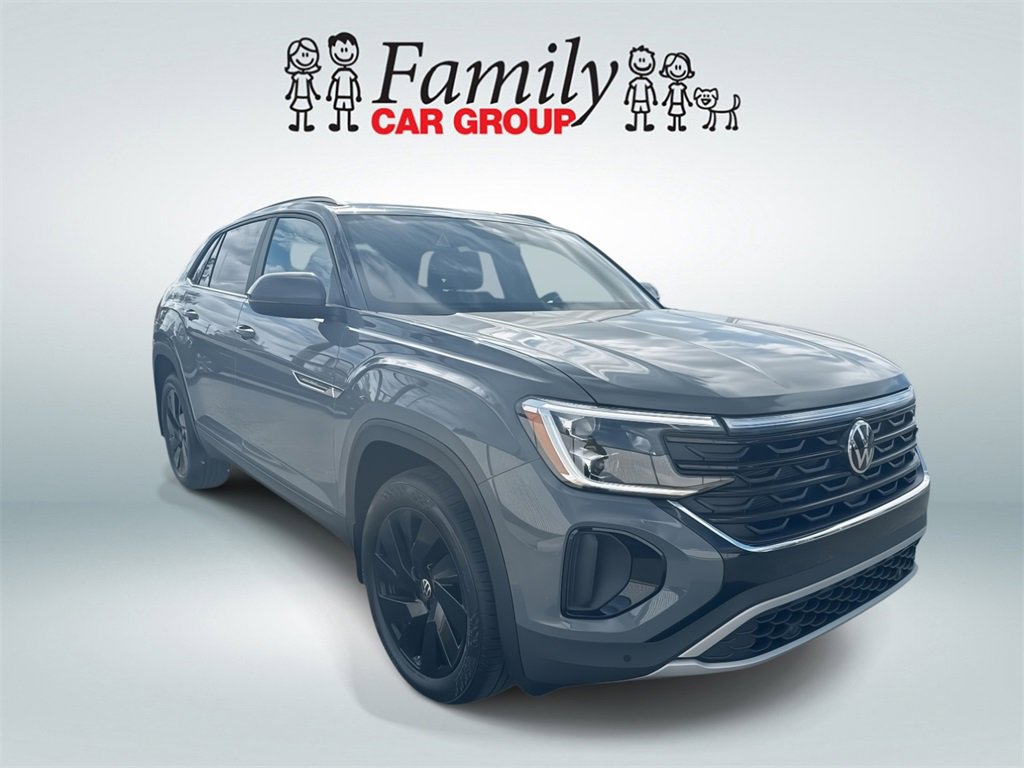 New 2026 Volkswagen Atlas Cross Sport SE image 2