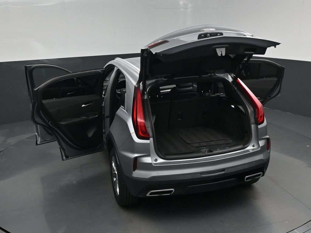 Used 2024 Cadillac XT4 Premium Luxury FWD image 30