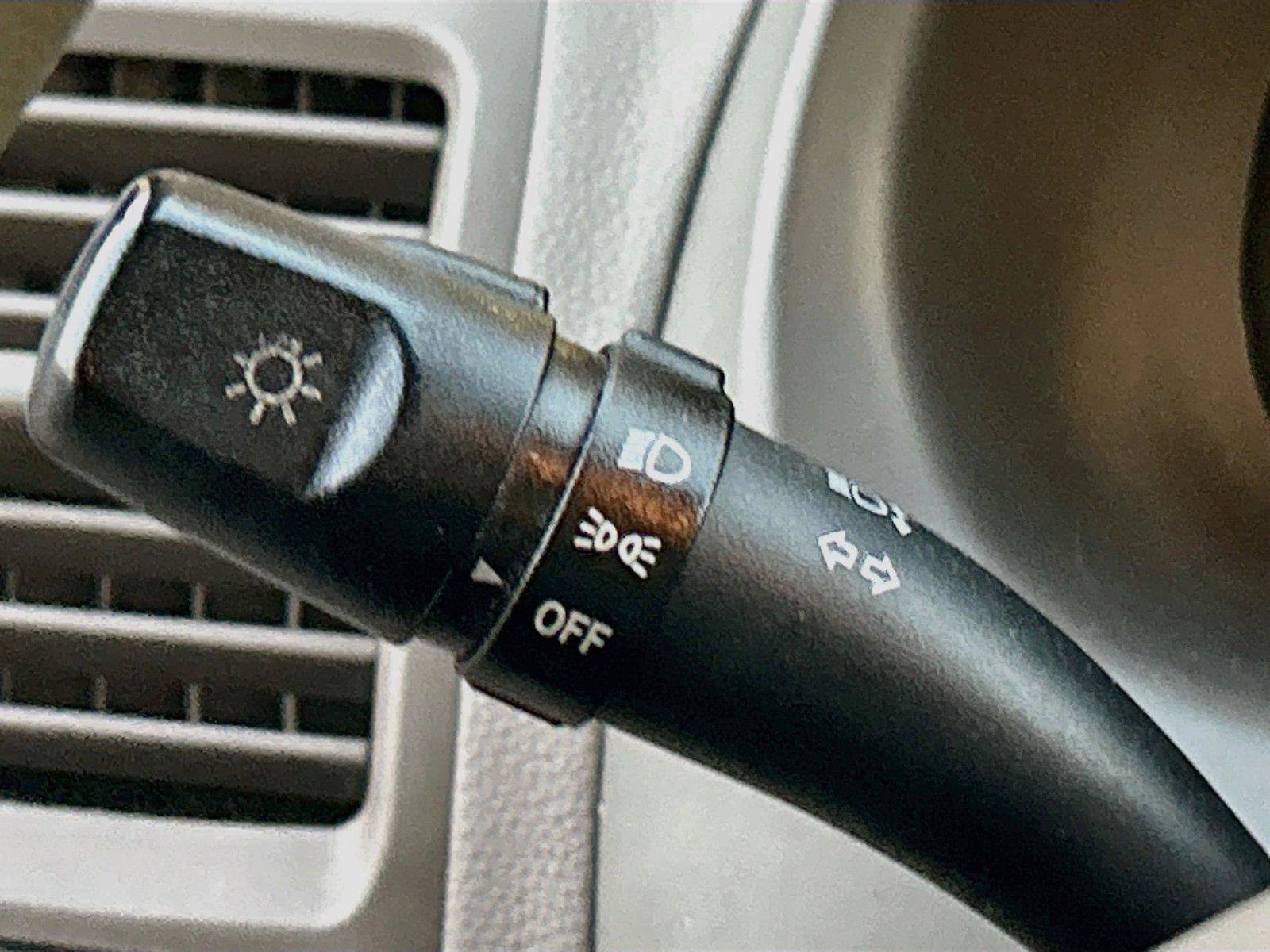 Used 2012 Kia Sedona LX FWD image 30