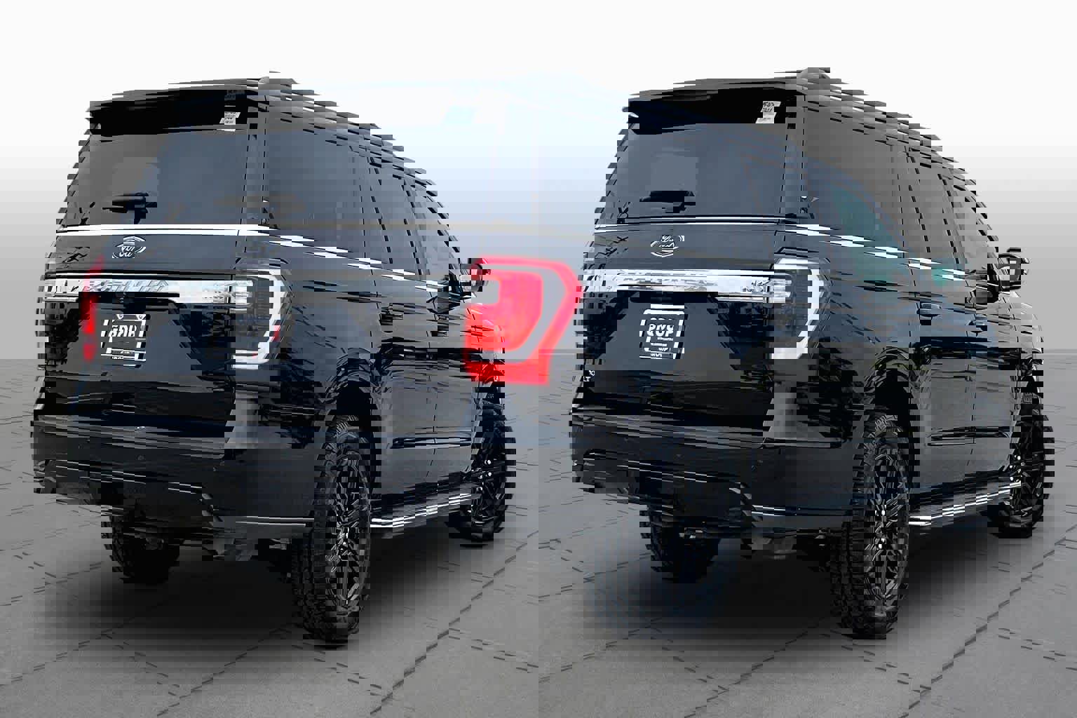 Used 2021 Ford Expedition Max XLT RWD image 13