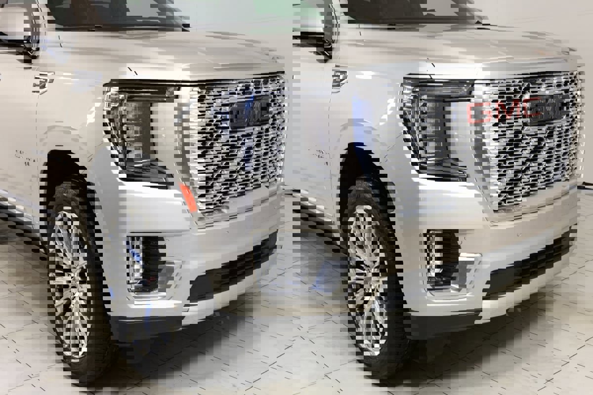 Used 2021 GMC Yukon Denali w/ Denali Ultimate Package image 39