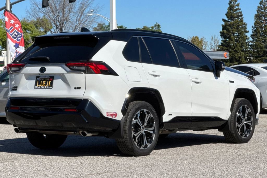 Certified 2024 Toyota RAV4 XSE w/ Premium Package image 3