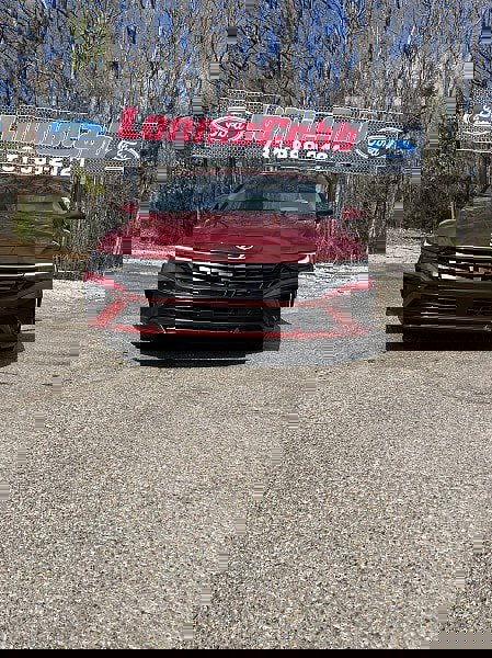 Used 2025 Hyundai Elantra SEL image 2