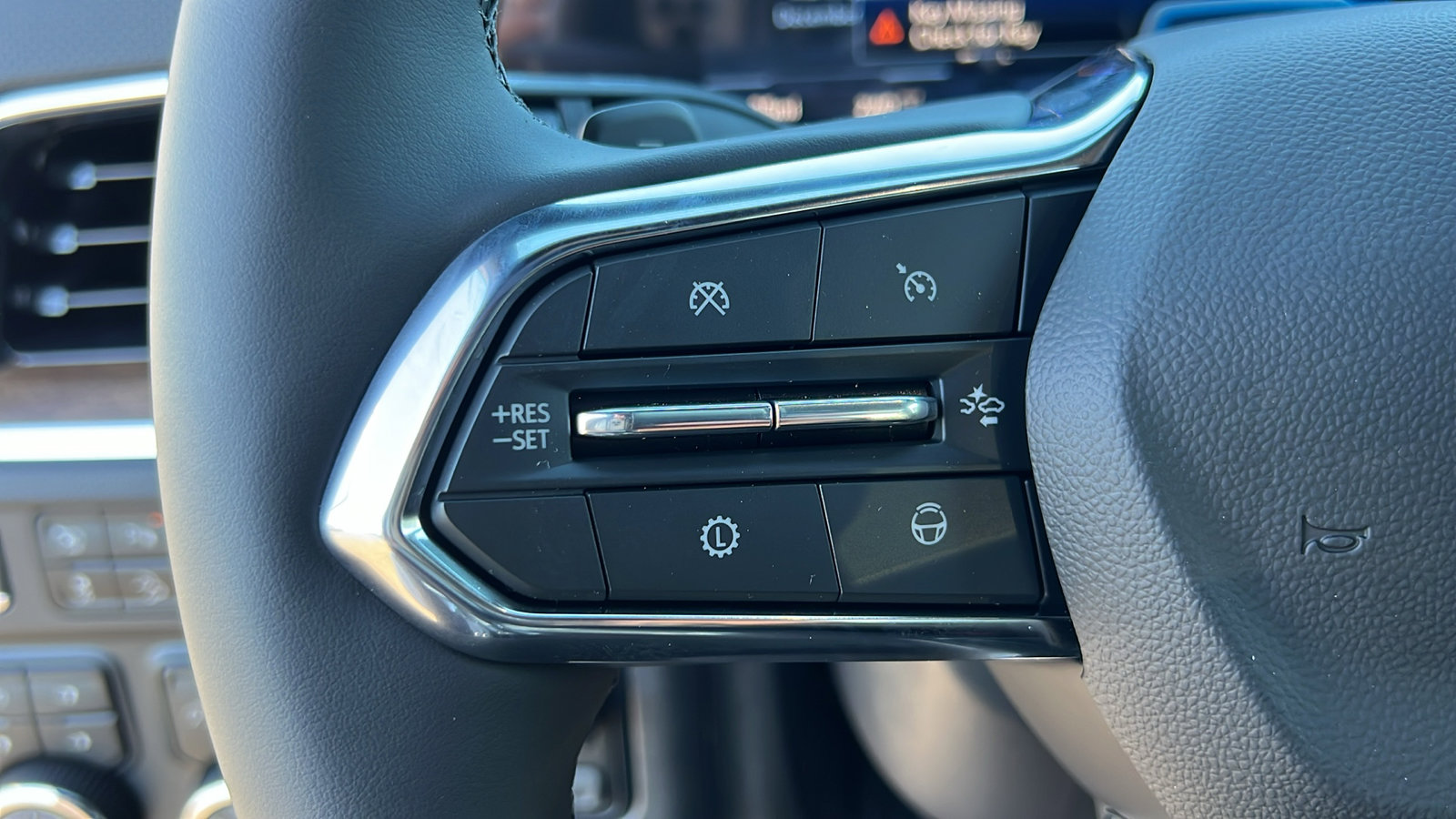 New 2026 Chevrolet Suburban High Country image 28