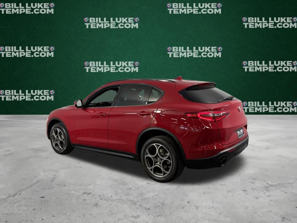 Used 2022 Alfa Romeo Stelvio Sprint image 8