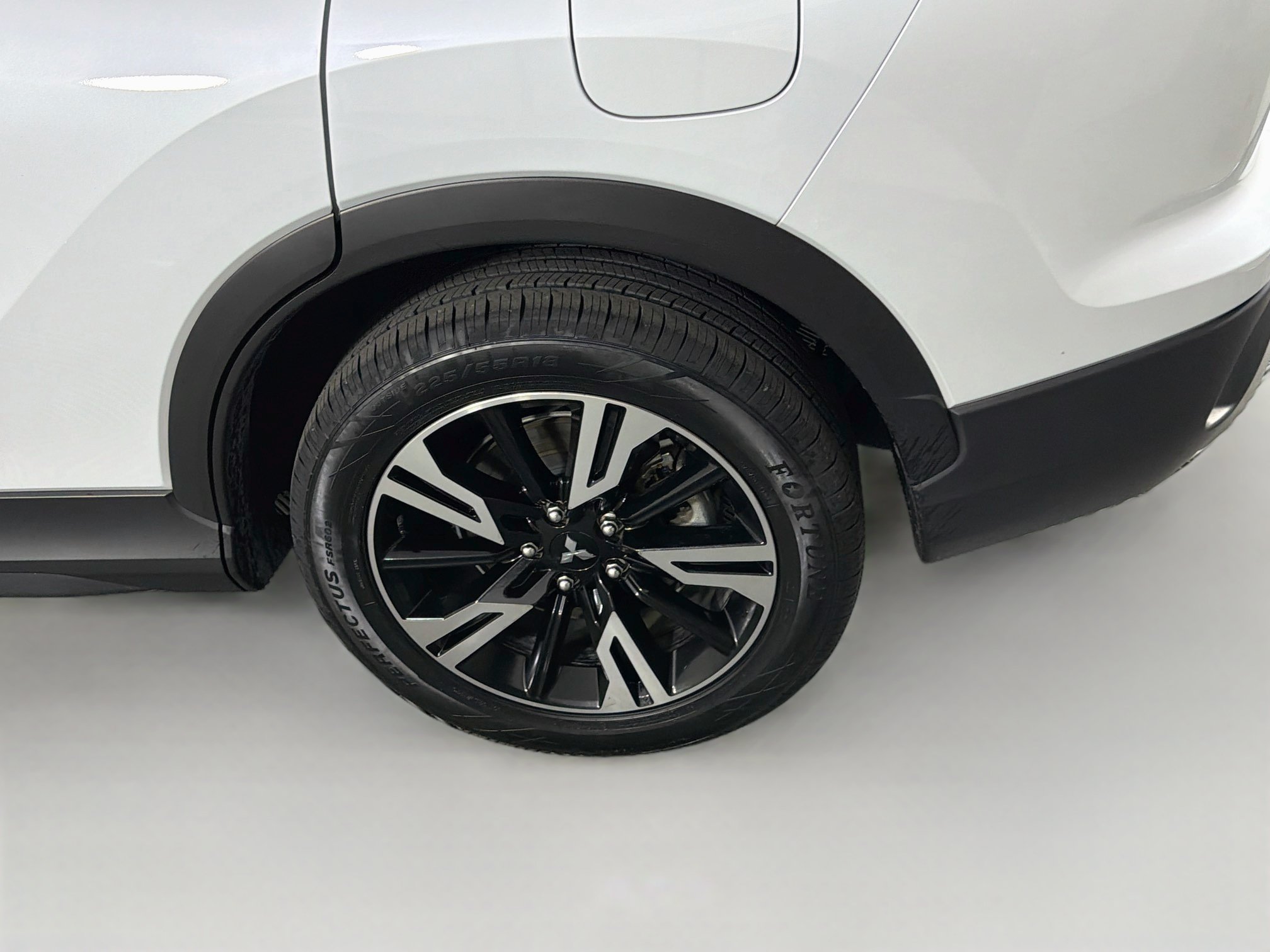 Used 2024 Mitsubishi Eclipse Cross SE AWD/4WD image 11