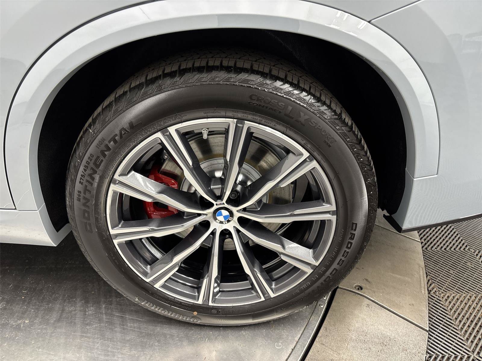 New 2026 BMW X5 xDrive50e w/ Executive Package AWD/4WD image 27