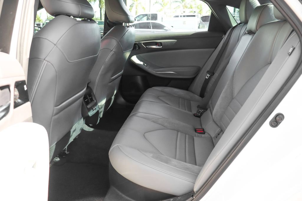 Used 2020 Toyota Avalon XSE image 40