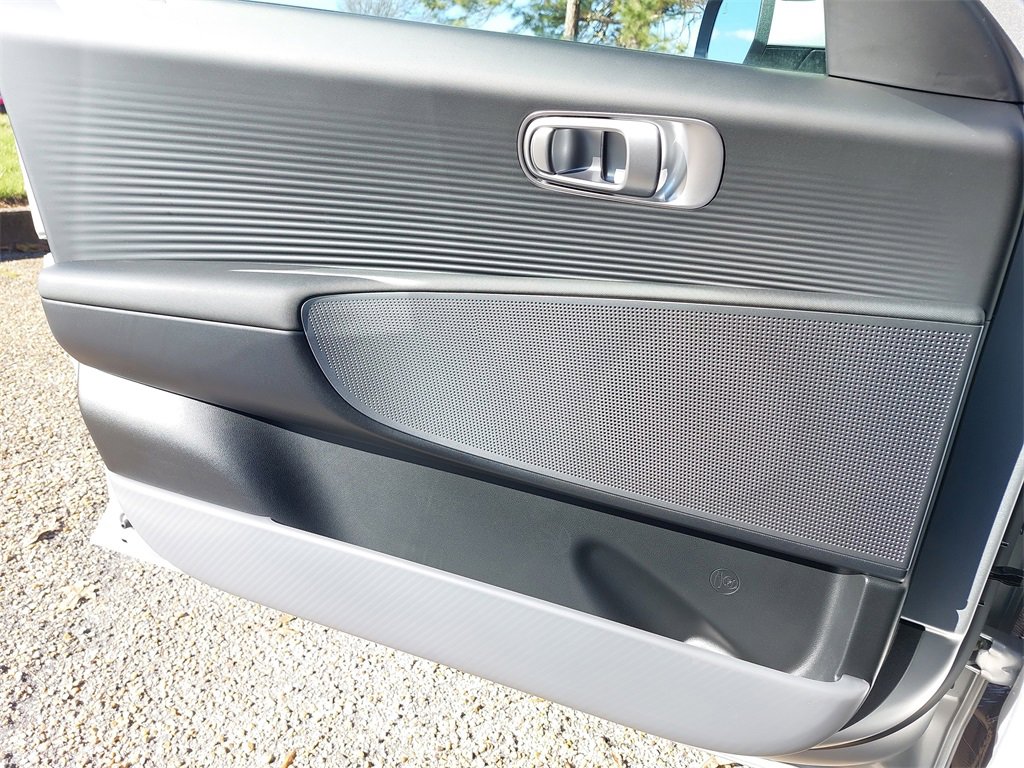 New 2025 Hyundai Ioniq 6 SEL image 26