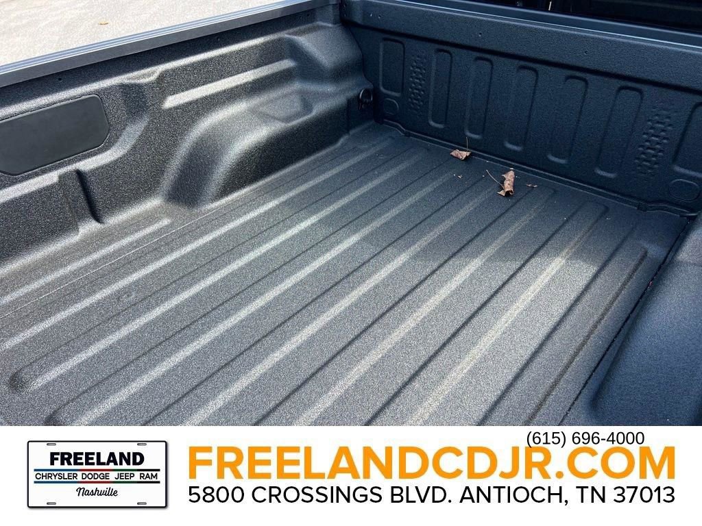 New 2025 Jeep Gladiator Mojave w/ Convenience Group image 8