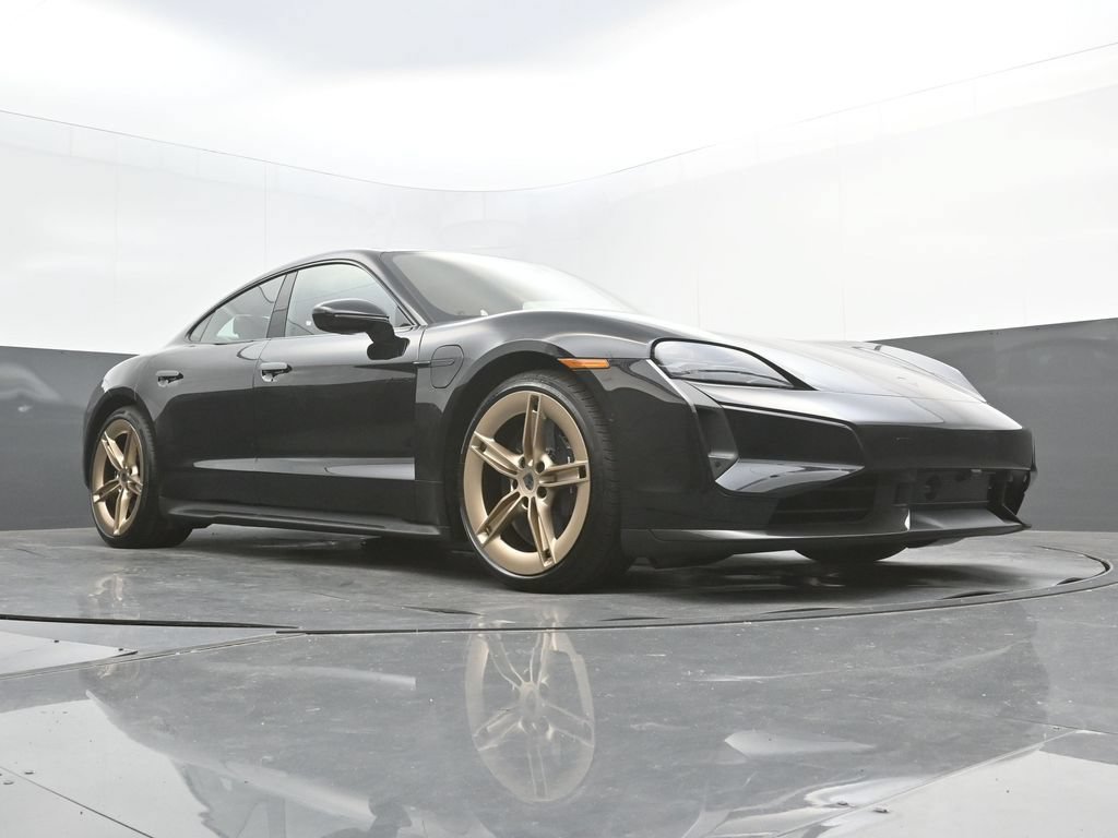 New 2026 Porsche Taycan Turbo S AWD/4WD image 31