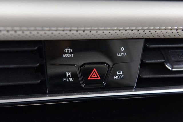 Used 2024 Volkswagen Atlas SEL Premium R-Line AWD/4WD image 15