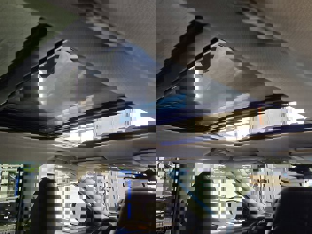 Used 2019 Nissan Rogue SL w/ Premium Package image 10