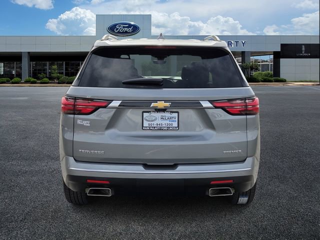 Used 2023 Chevrolet Traverse Premier FWD image 4
