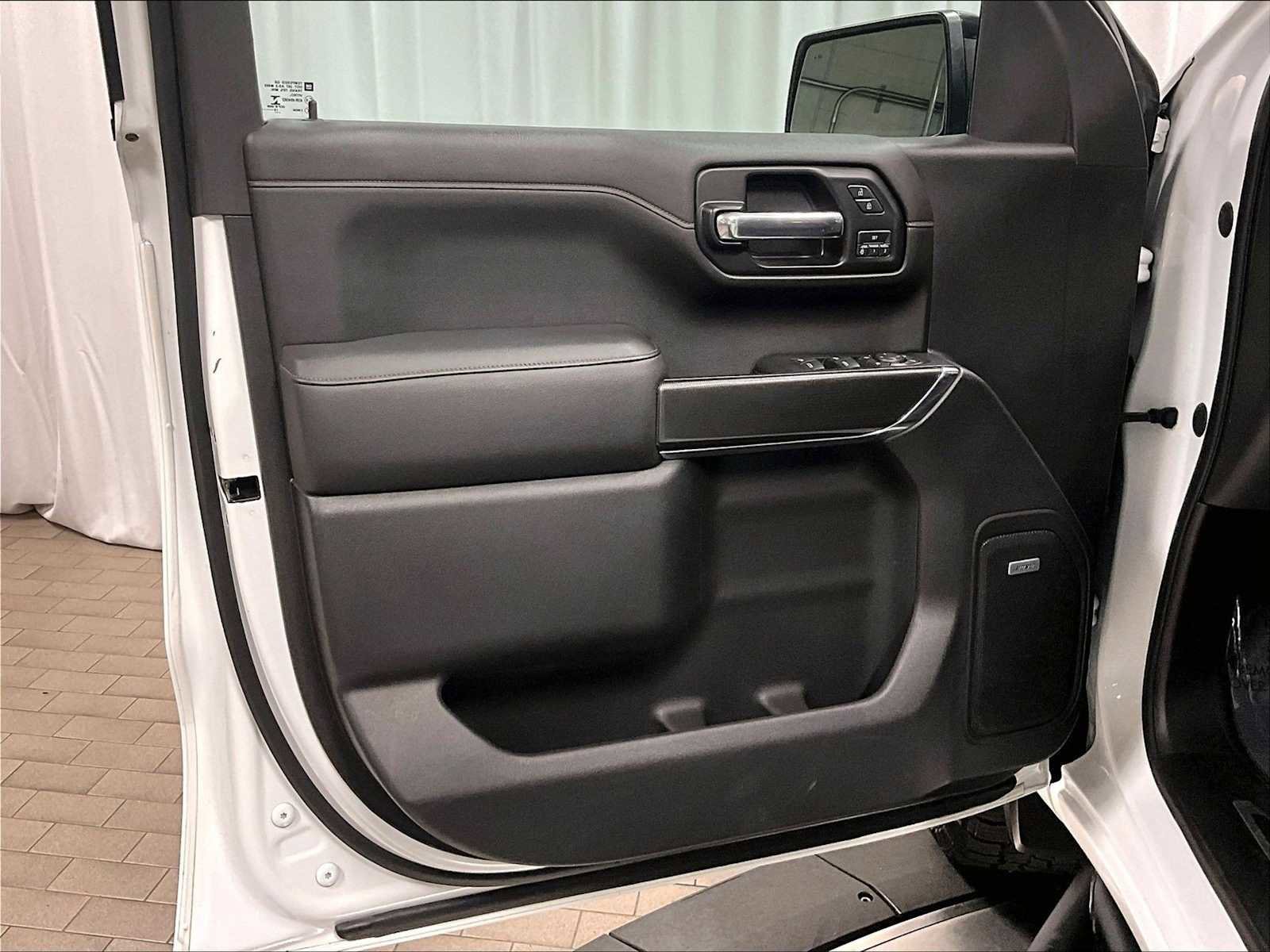 Used 2019 GMC Sierra 1500 AT4 w/ AT4 Premium Package image 23