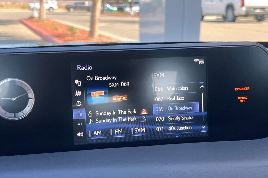 Used 2019 Lexus UX 200 F Sport w/ F Sport Premium Package FWD image 20