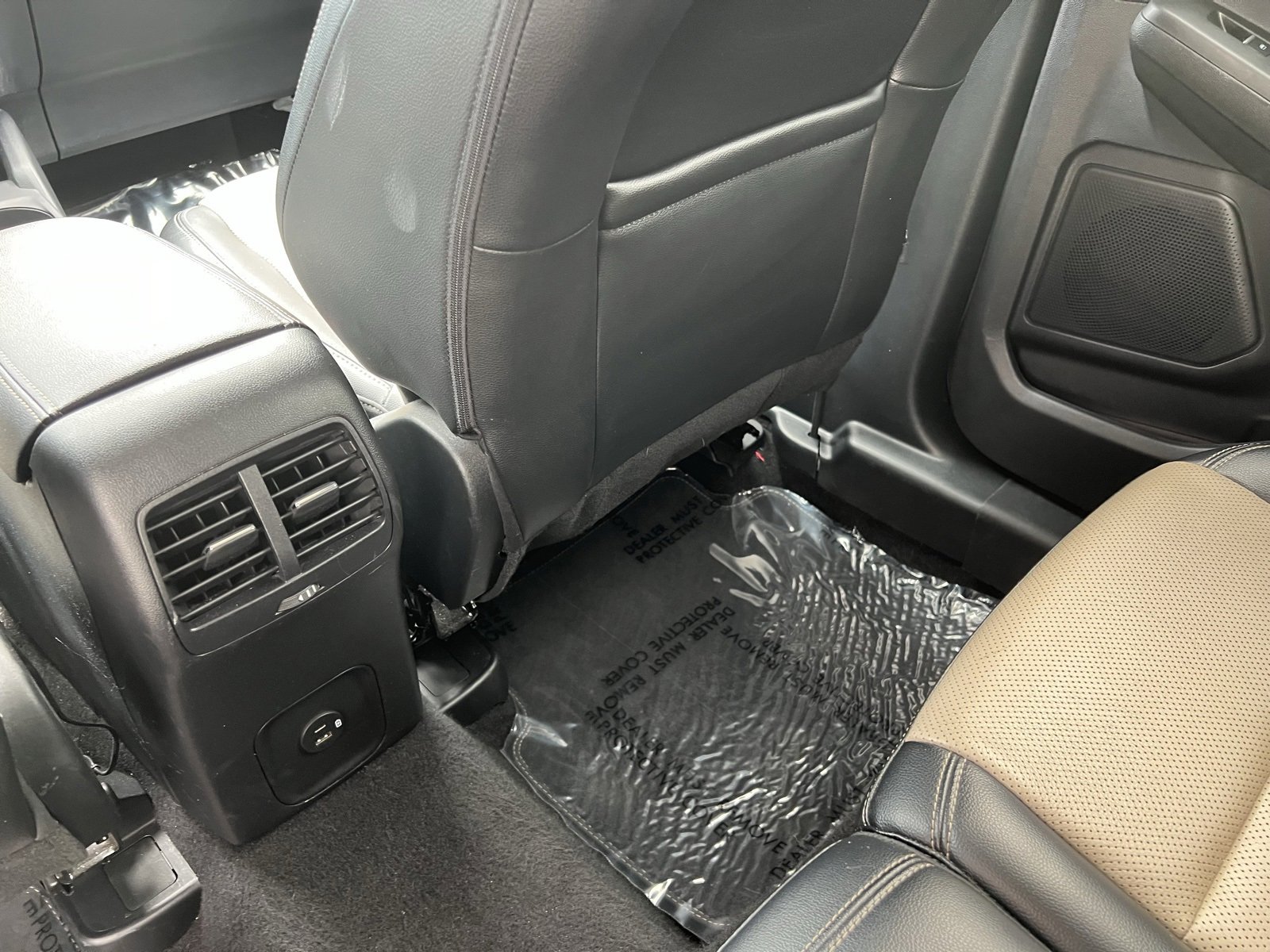 Used 2021 Ford Escape Titanium w/ Titanium Elite Package image 15