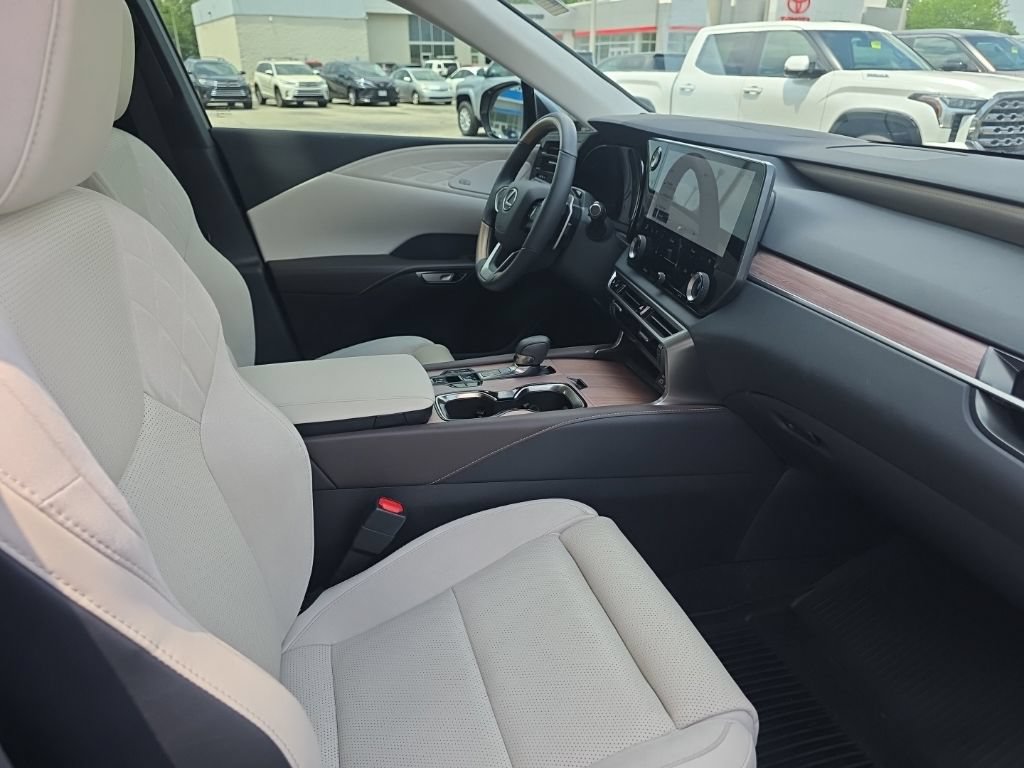 Used 2026 Lexus RX 350 AWD w/ Convenience Package image 10