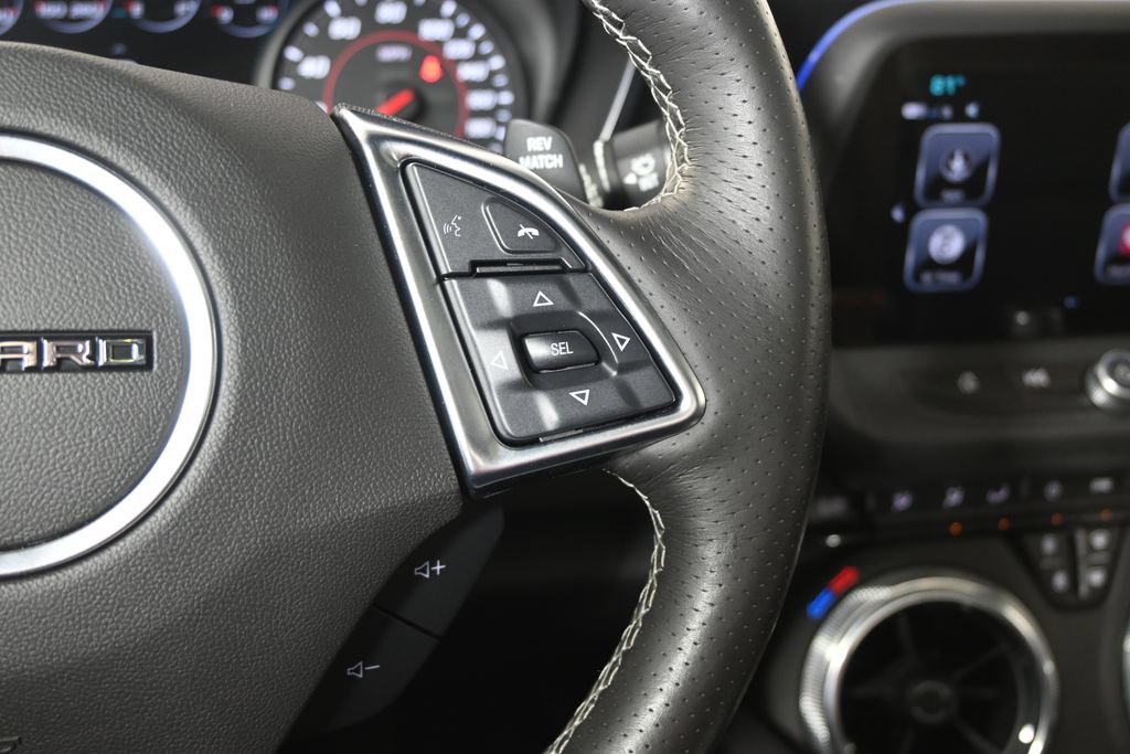 Used 2018 Chevrolet Camaro SS RWD image 38