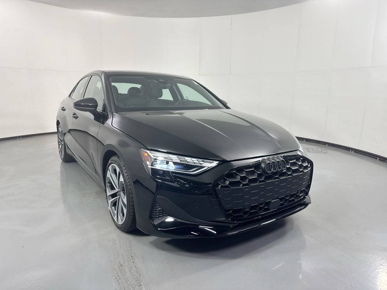 Used 2025 Audi A3 2.0T Premium Plus w/ Premium Plus Package AWD/4WD image 3