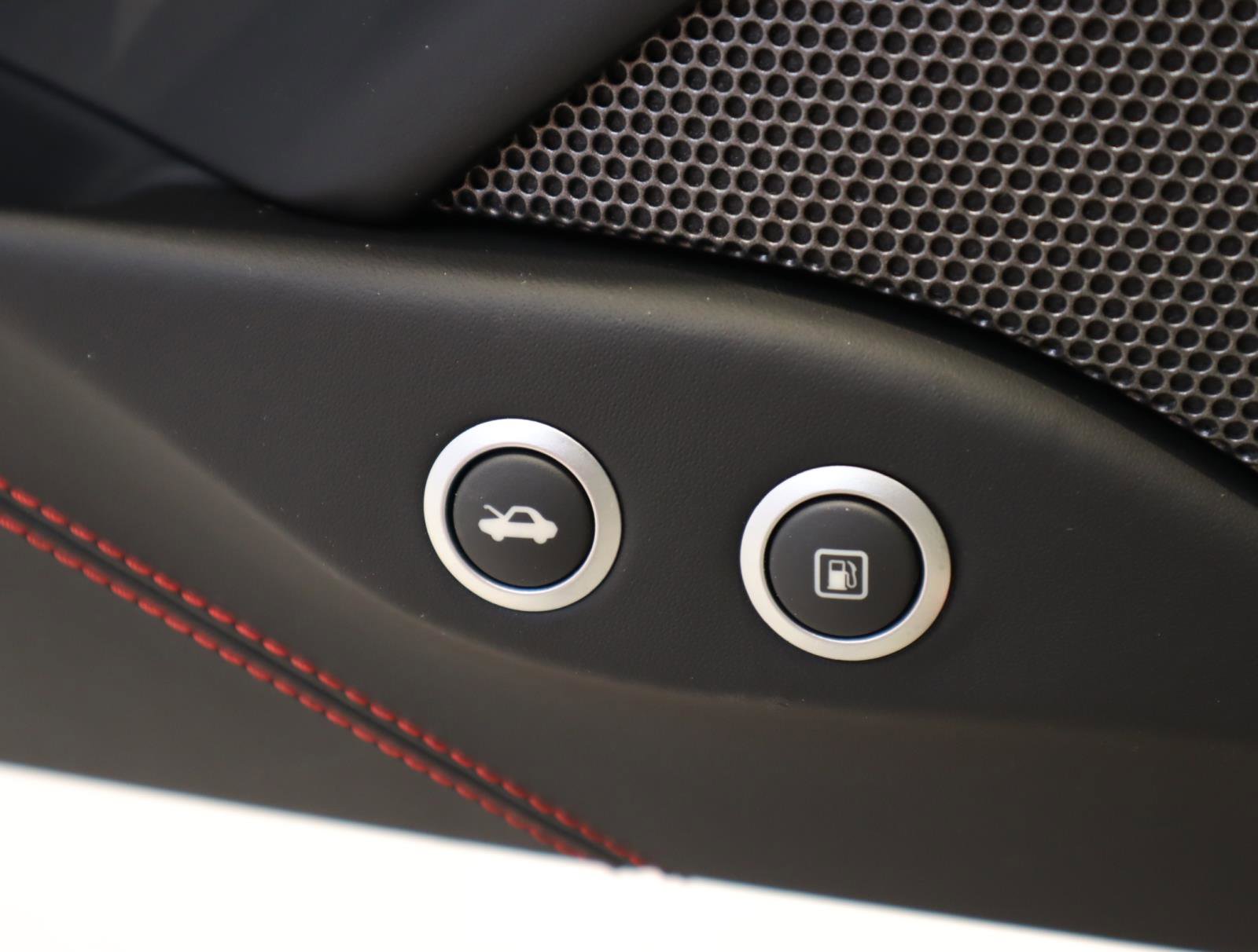 Certified 2019 Ferrari 488 GTB RWD image 26