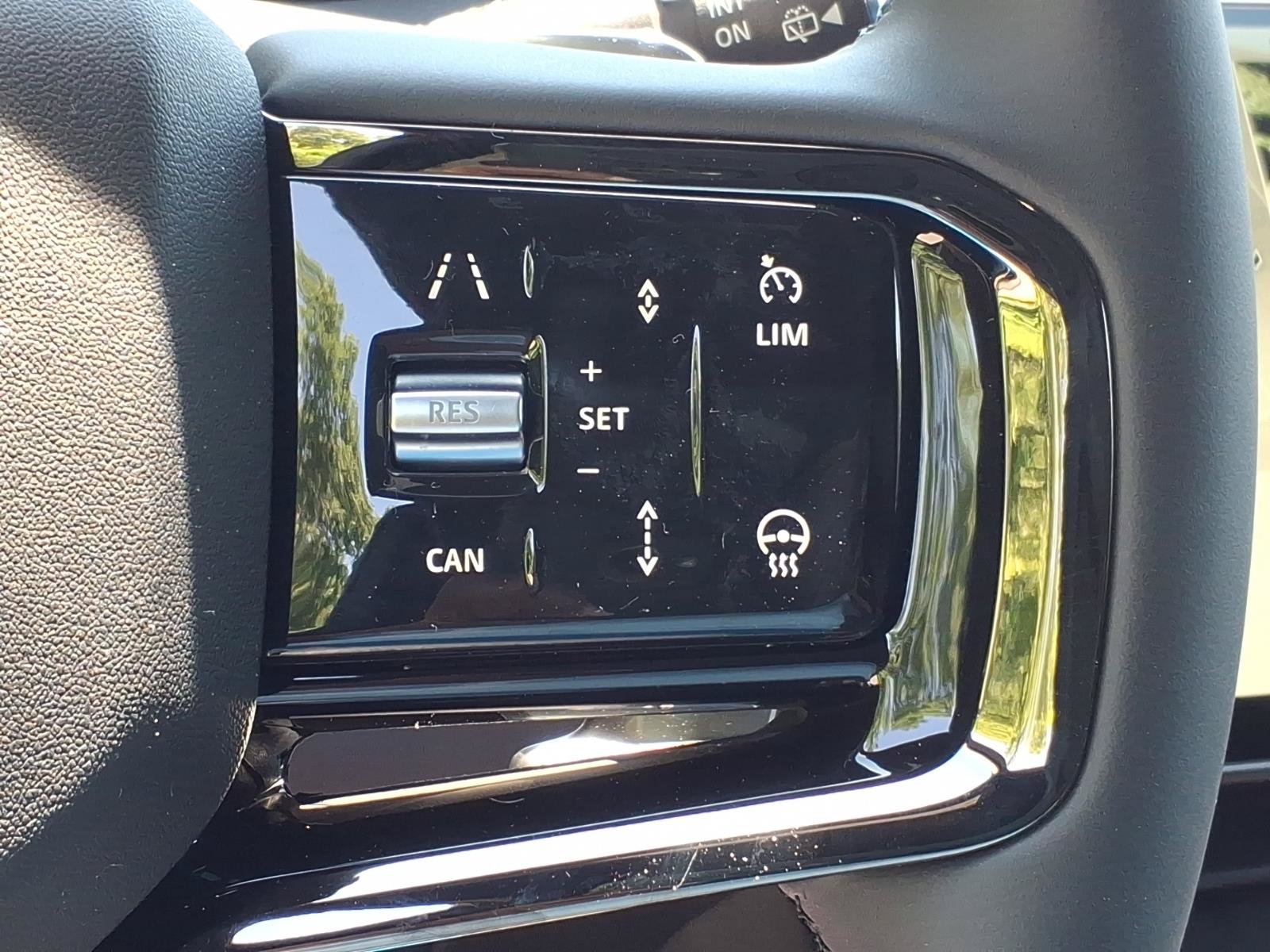 New 2026 Land Rover Range Rover Evoque Hoxton AWD/4WD image 15