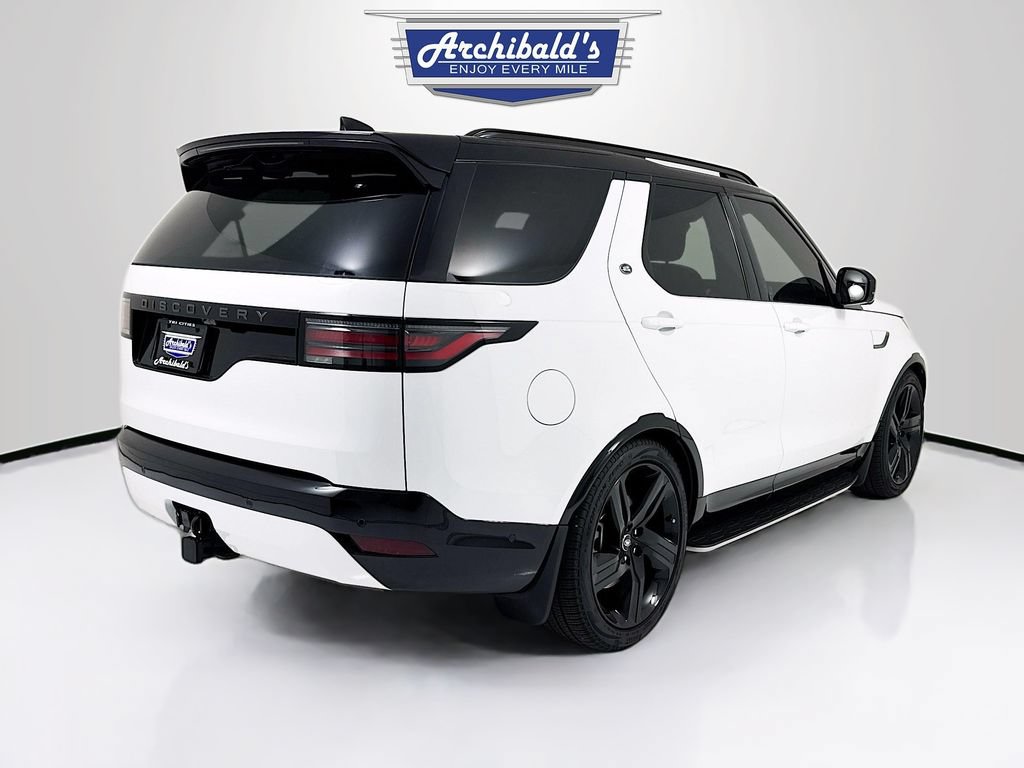 Used 2025 Land Rover Discovery Dynamic SE AWD/4WD image 7