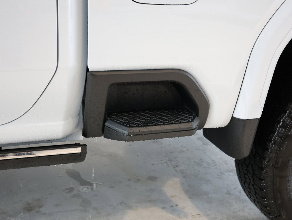 New 2026 GMC Sierra 3500 Denali w/ Denali Reserve Package image 9