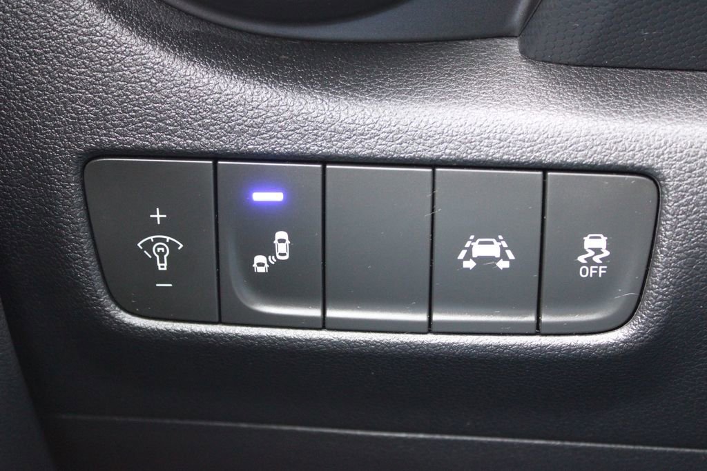 Used 2020 Hyundai Kona Limited image 49