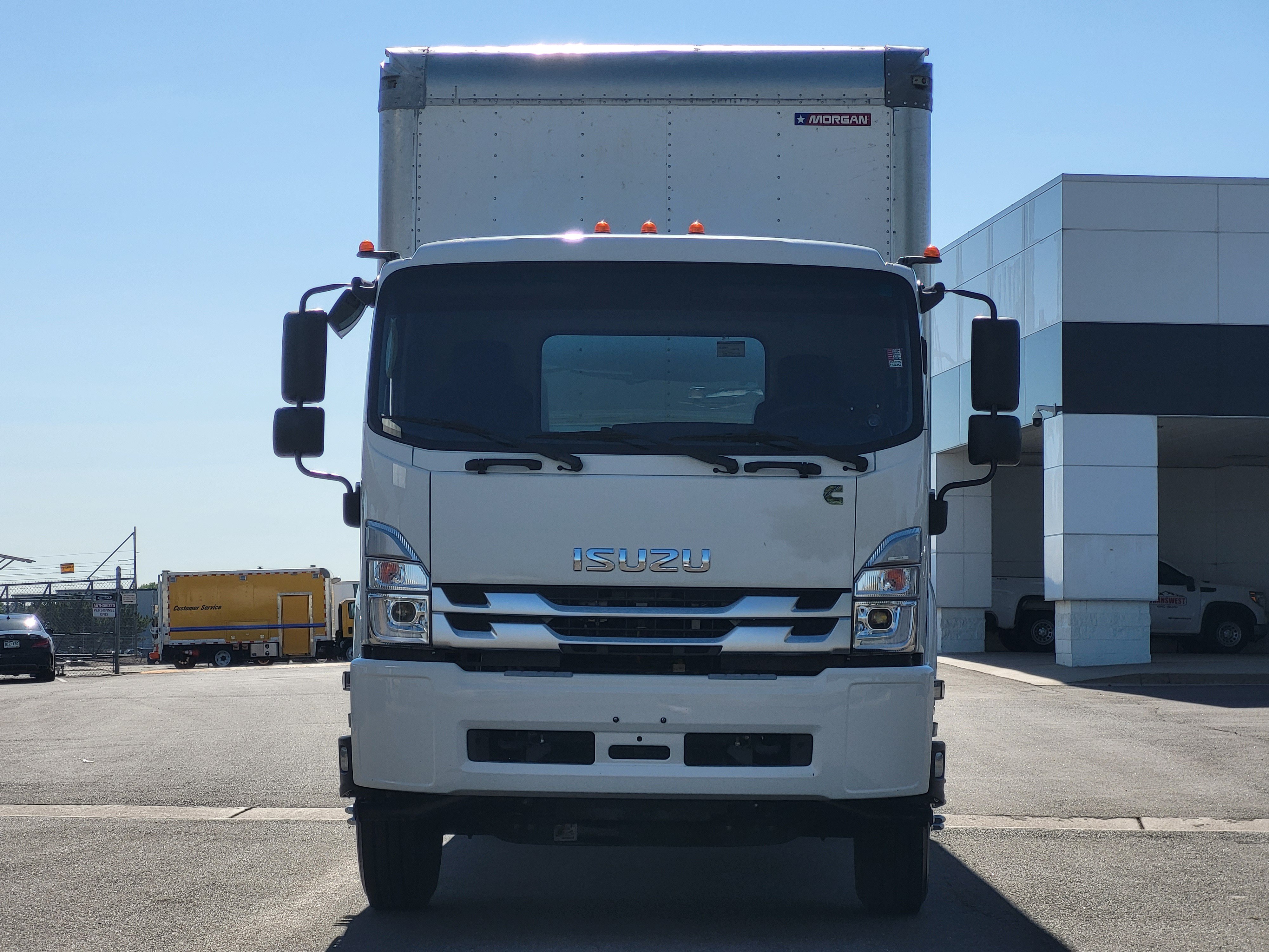 Used 2025 Isuzu FTR 6500 XD RWD image 2