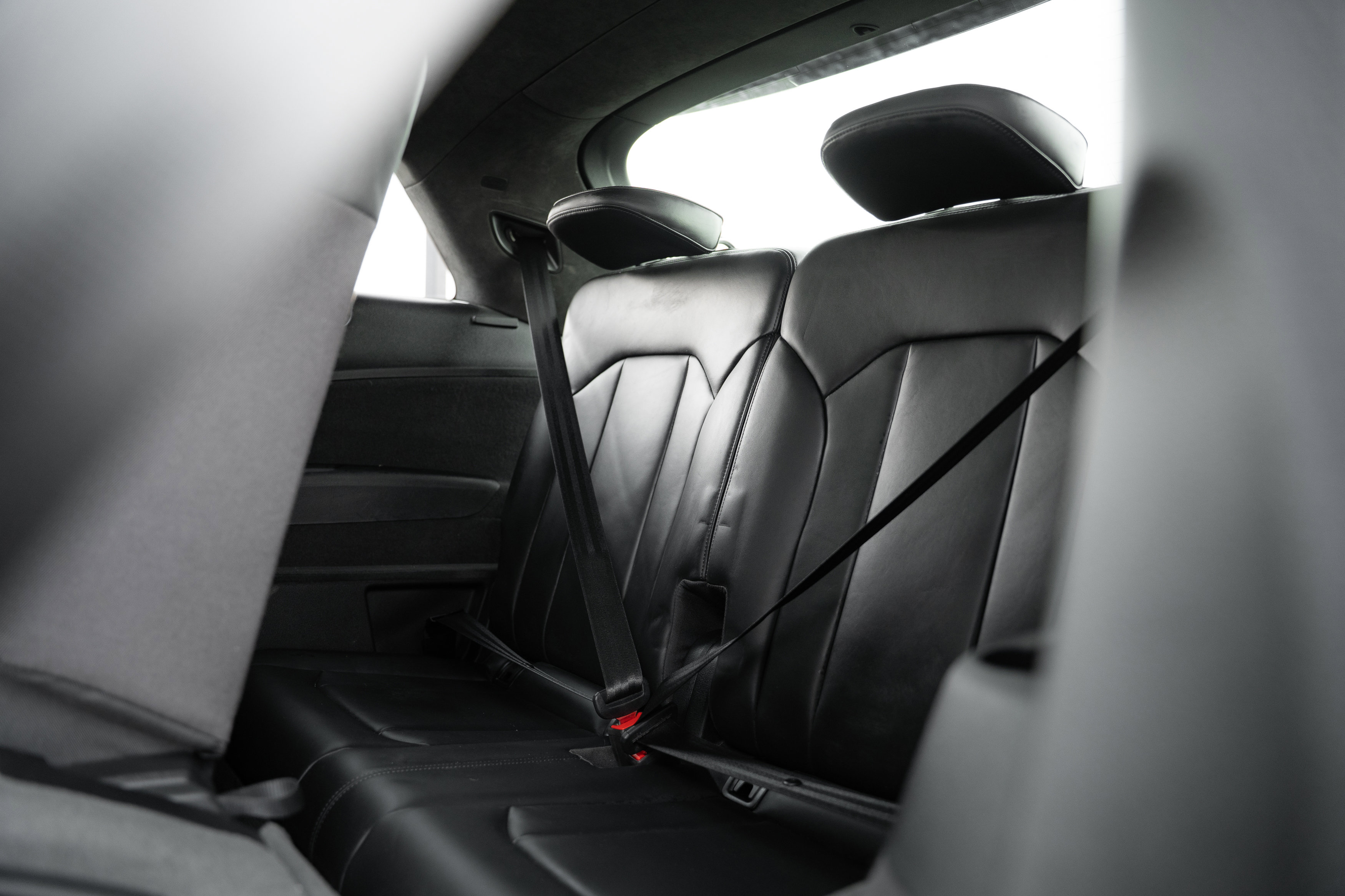 Used 2021 Audi SQ7 Prestige AWD/4WD image 33