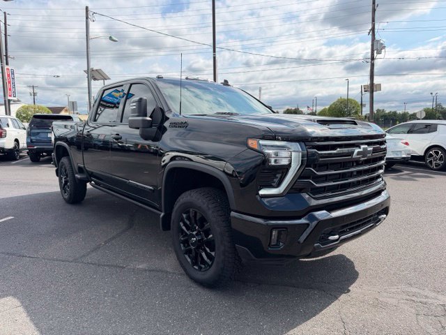 Certified 2026 Chevrolet Silverado 2500 High Country w/ High Country Premium Package AWD/4WD image 1