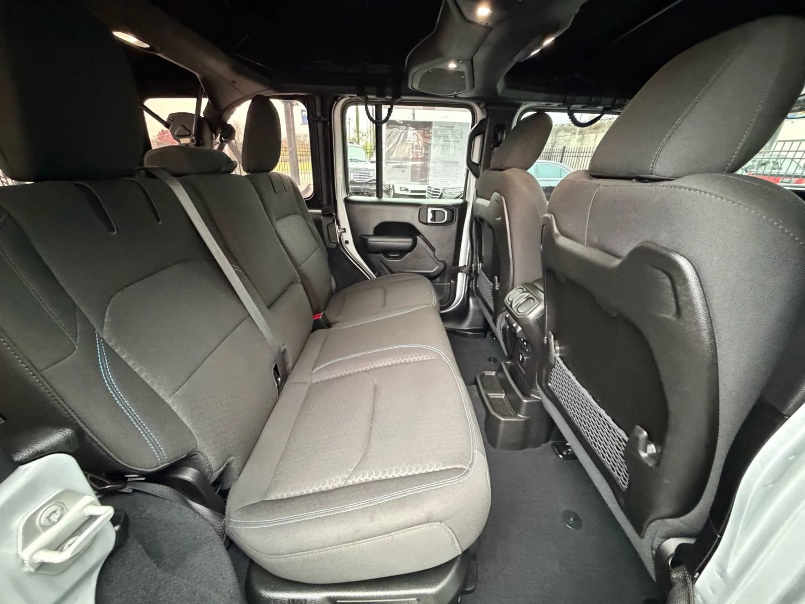 Used 2024 Jeep Wrangler Unlimited Rubicon 4xe w/ Safety Group AWD/4WD image 41