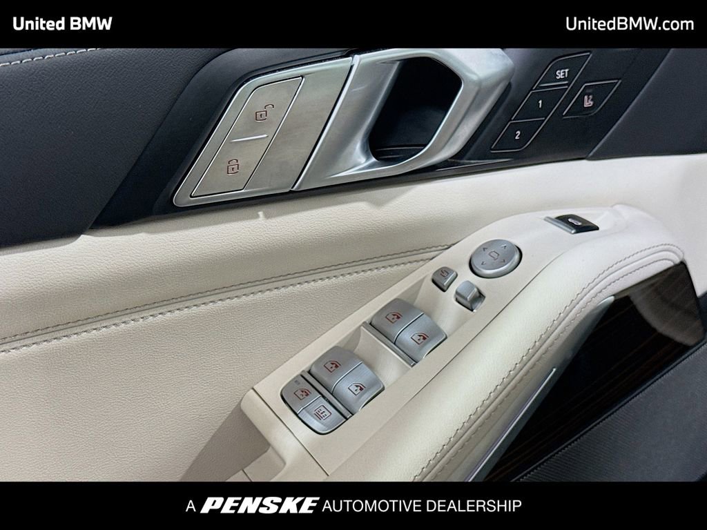 Certified 2026 BMW X7 xDrive40i AWD/4WD image 3