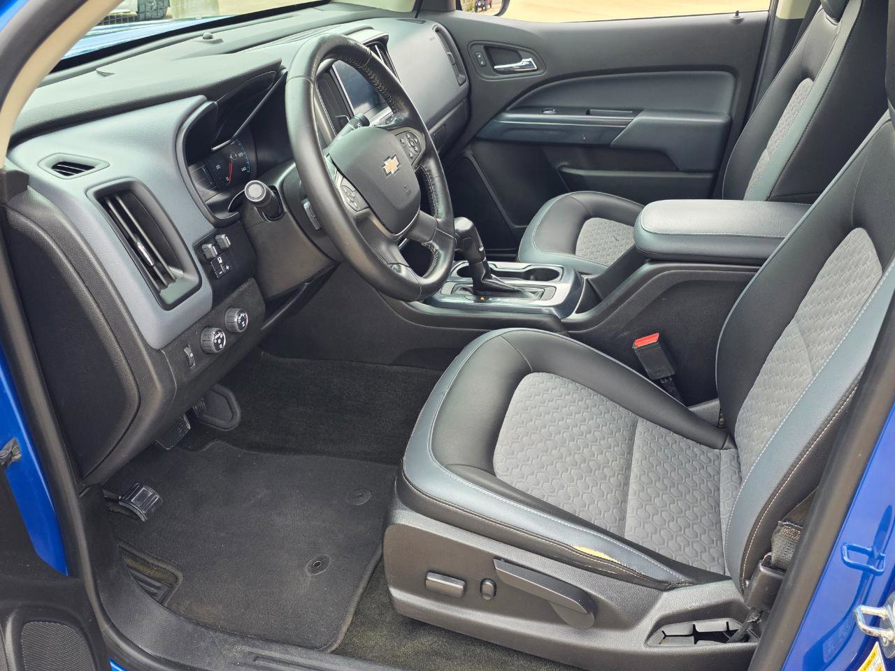 Used 2018 Chevrolet Colorado Z71 AWD/4WD image 7