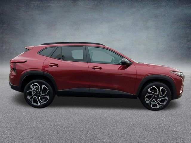 Used 2025 Chevrolet Trax RS w/ Driver Confidence Package image 10